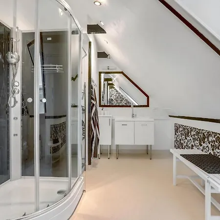 Cozy Apartment In Nexo With Wifi